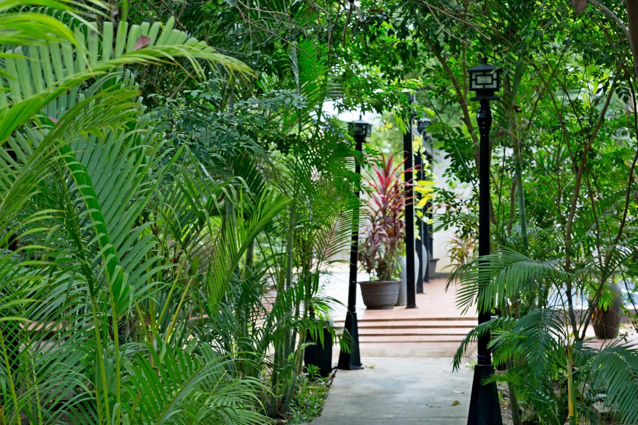 Nature Boutique Residence Ciudad de Siem Riep Exterior foto